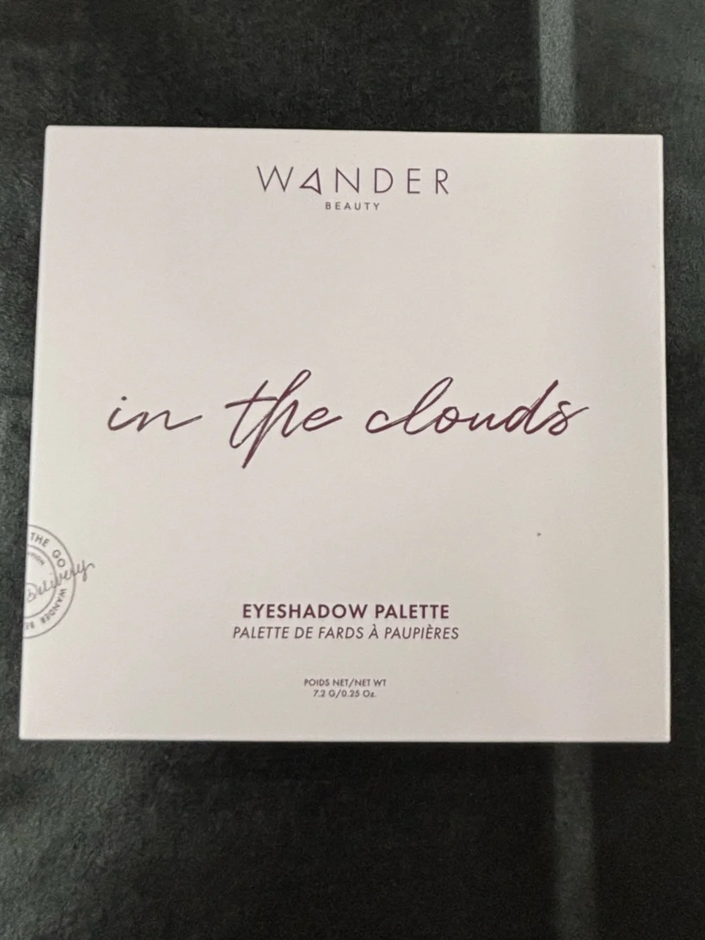 Wander Beauty In The Clouds Eyeshadow Palette 9 Shades Mattes‎ Shimmers Glitters
